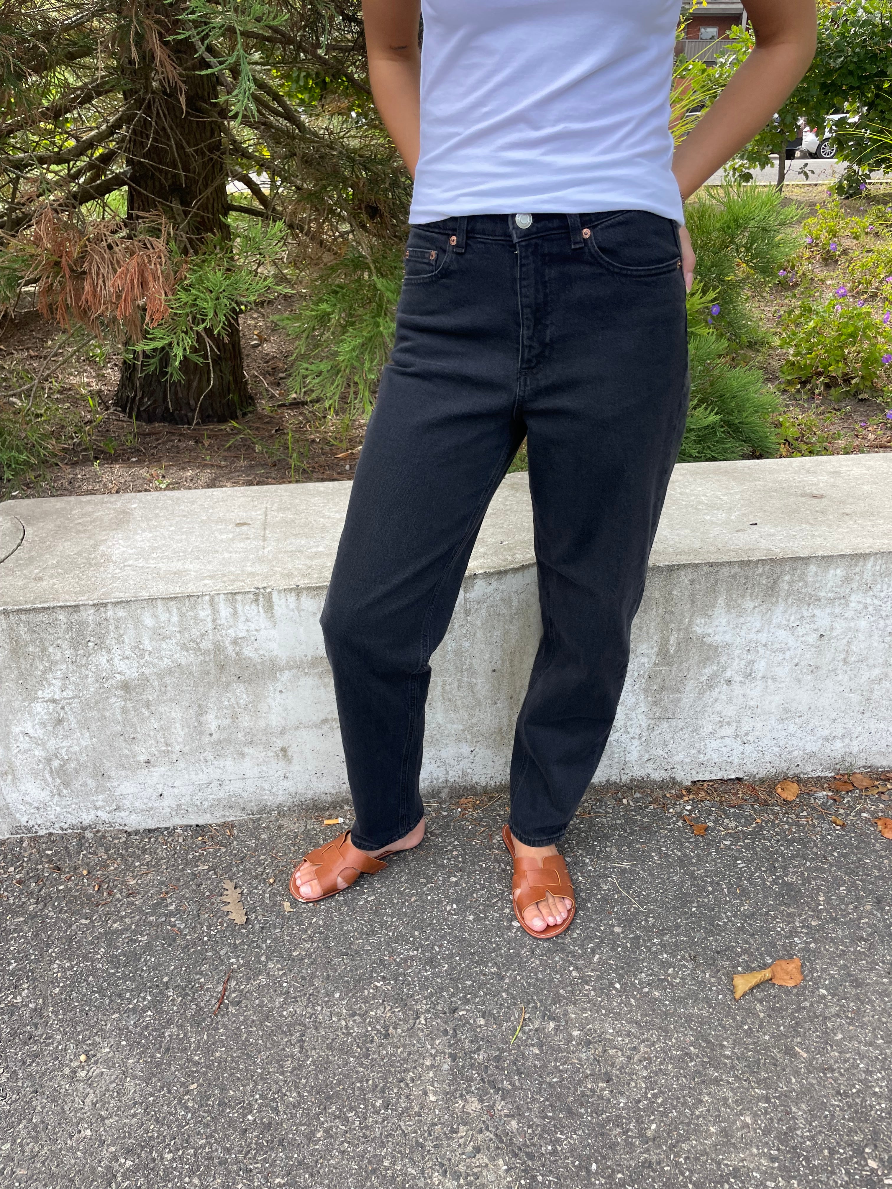 VMTESSA HR MOM Jeans - Dark Grey Denim